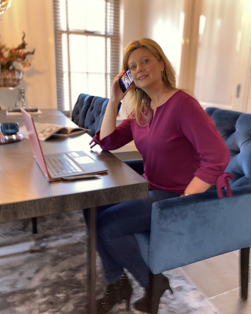 Bianca Cuperus Bianca Cuperus van Buro Bic aan de telefoon